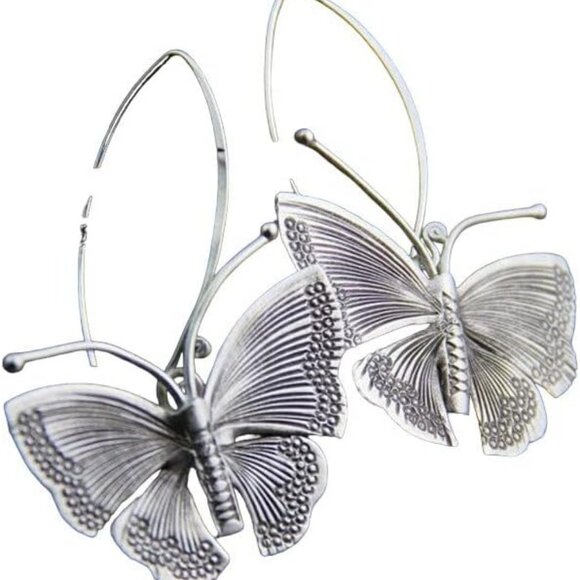 Vintage Vibe Butterfly in Flight Silver Dipped Boho Style Hook Earrings NEW - Picture 7 of 8